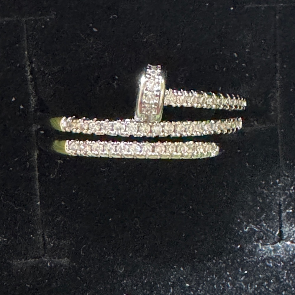 Adjustable zircon nail ring